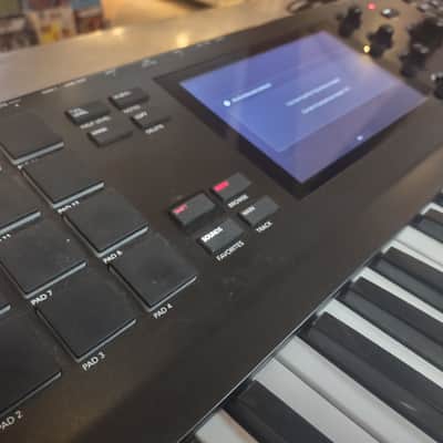 AKAI MPC KEY 61 2000-2025 - BLACK-RED image 5