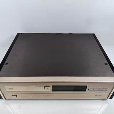 Accuphase DP-70V CD Player w/ Remote image 2