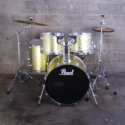 Pearl Forum 5 Piece Drum Set image 2