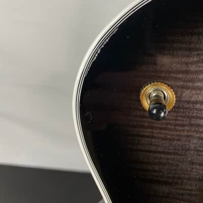 Gibson Les Paul Supreme Electric Guitar, Ebony Fingerboard, Translucent Ebony Burst image 2
