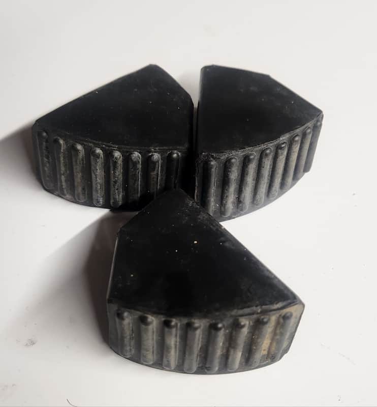 Vintage Tama Titan (Red Label) Double Braced rubber tripod feet image 1