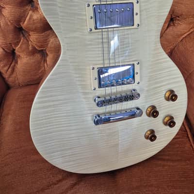 Xaviere Pro500 - Flamed maple clear gloss image 2