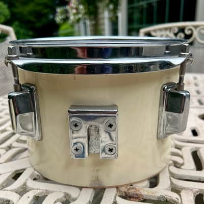 8” Pearl fiberglass concert tom drum image 2