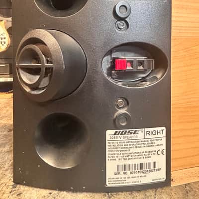 Bose 301 V Bookshelf Speakers image 7