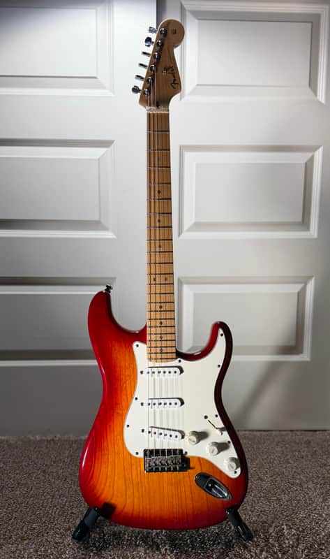 Fender 1999 Custom Shop Classic Player Stratocaster V- Neck - Aged Cherry Sunburst image 1