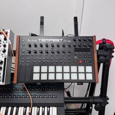 Dave Smith Instruments Tempest