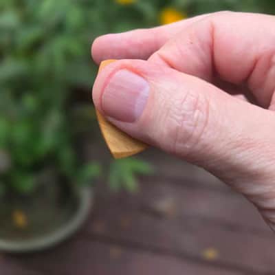 Immagine Tri-Tip Wood Guitar Picks 2026 - Set of 5 - 9