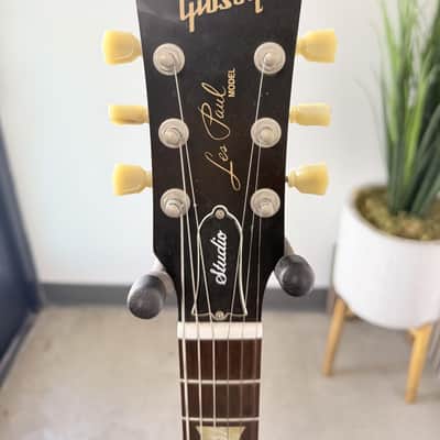 Gibson Les Paul Studio – Hard Case Included image 5