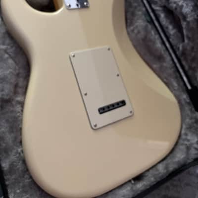 Fender American Professional Stratocaster 2017 - Olympic White image 5