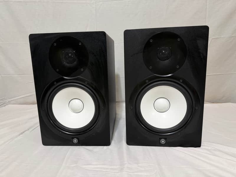 Yamaha HS8 Powered Studio Monitor (Pair) 2015 - Present - Black image 1