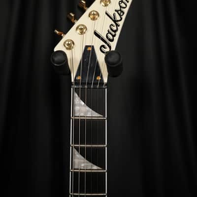 Jackson Pro Series RRT-3 Rhoads 2026 Ivory with Black Pinstripes image 5
