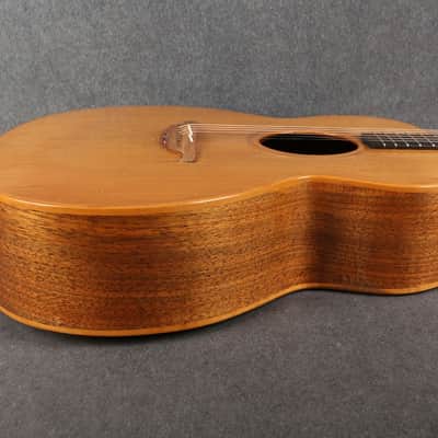 Lowden O Style - Cedar Top - Mahogany Body - Hard Case - 2nd Hand image 13