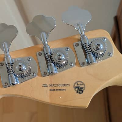 Fender Jaguar Player Series 2021-2022 - Silver image 10