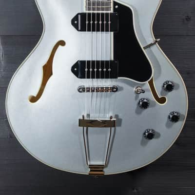 Eastman T64 Trapeze Iced Blue Metallic Hollowbody Electric Guitar image 4