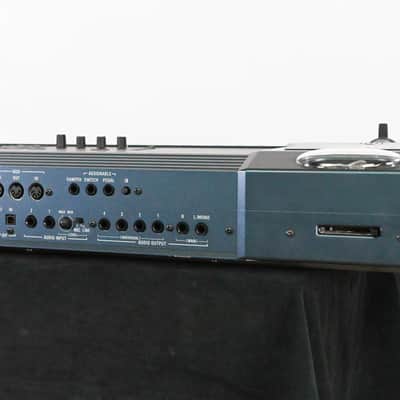 Korg Triton Extreme 76 76-Key 120-Voice Polyphonic Workstation CG012M2 image 12