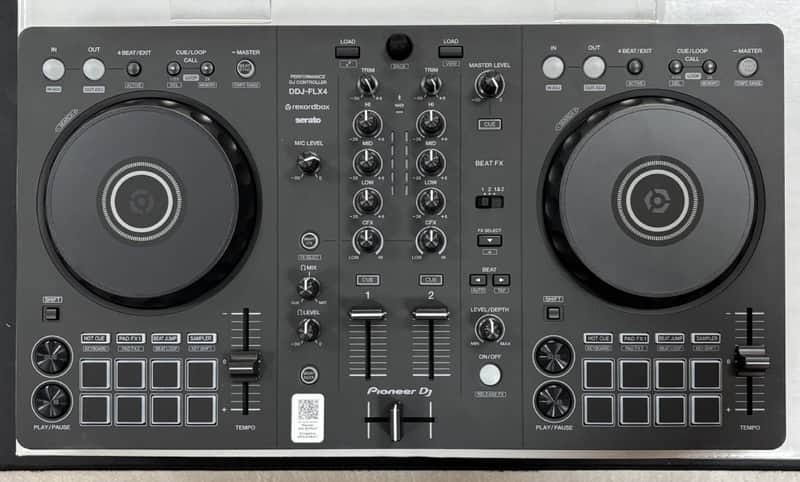 Pioneer DJ DDJ-FLX4 2-channel DJ console image 1