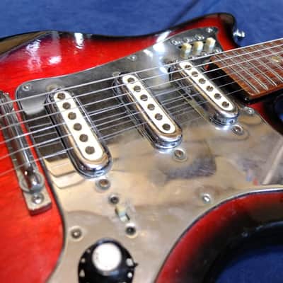 c. 1963 Demian Bizarre MIJ Japanese Guitar. Very early Fujigen. Works, but sold AS-IS image 3