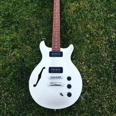 Hamer USA Artist Vanguard Silver image 1