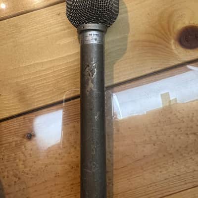 Electro-Voice RE11 Cardioid Dynamic Microphone image 3