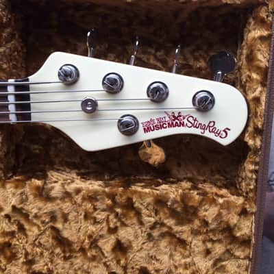 Ernie Ball Music Man 2005 Limited Edition 5 2005 White image 2