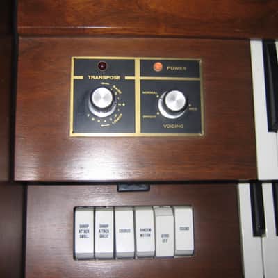 Allen Organ w/ Allen Speakers, 32-Note Pedalboard & Bench! Excellent image 5