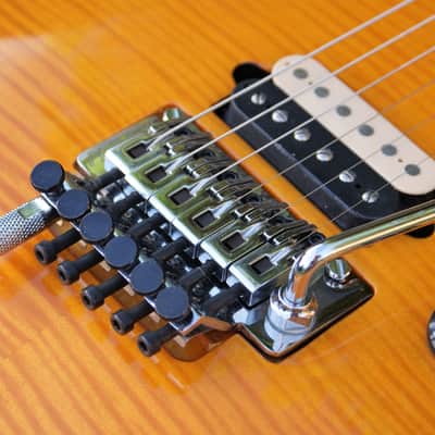 Mint Condition USA Peavey Wolfgang EVH Trans Amber with 'D-Tuna' & OHC image 10