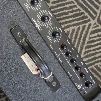 Peavey Vypyr X2 40-Watt 1x12" Digital Modeling Guitar Combo 2021 - Present - Black image 3