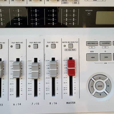 Zoom R16 Digital Multitrack Recorder image 3