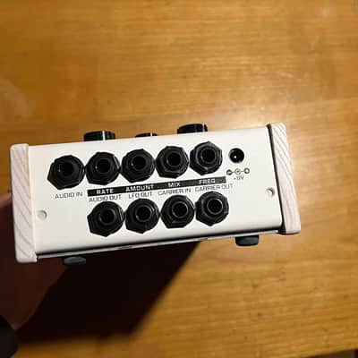 Moog MF-102 Moogerfooger Ring Modulator - White image 5