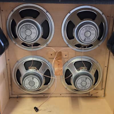 Marshall 1982B Vintage 4X12 Cabinet image 4