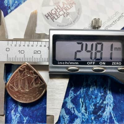 **Special Offer 20% Discount** Two (2) Queen Elizabeth 1966 Half Penny Coin Guitar Picks. image 4