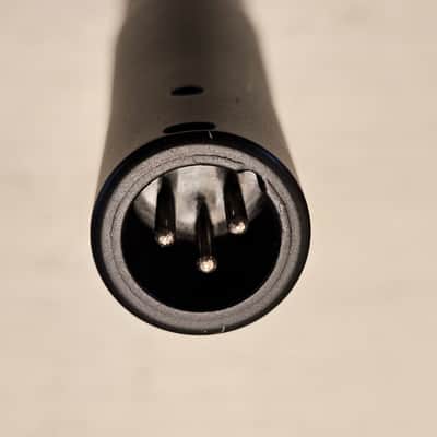 Shure SM57 Microphone image 4