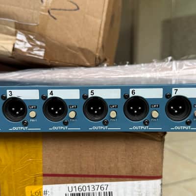 Radial SW8 – 8-Channel Auto-Switcher, worldwide shipping image 3