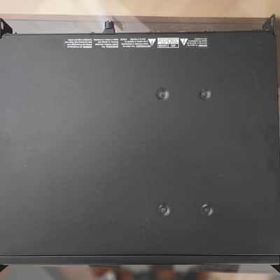 QSC RMX2450 2400-Watt Professional Power Amp - Black image 5