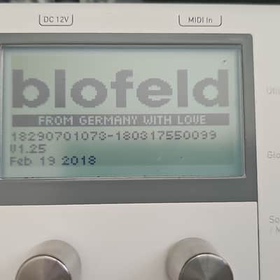 Waldorf Blofeld Desktop Synthesizer 2007 - Present - White