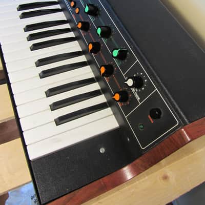 Vermona Synthesizer Analog from DDR image 2