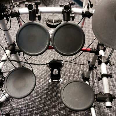 Yamaha DTXpress III Electronic Drum Kit   Black image 1