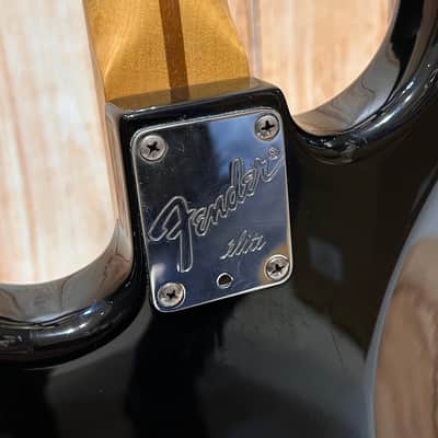 Fender Stratocaster Elite BLK 1983 + Case (Usado) image 11