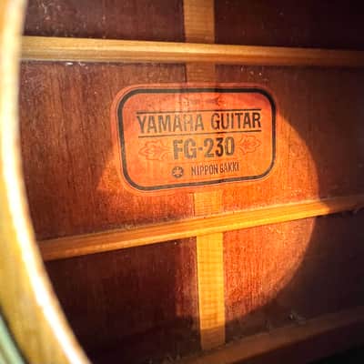 Yamaha FG-230 Nippon Gakki 1969-1970 - Natural w/ Vintage Case image 4