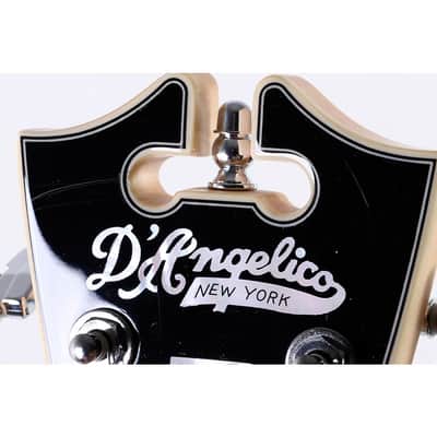 D'Angelico Premier Series Bedford SH Limited-Edition Electric Guitar with Tremolo Regular Black Flake image 6