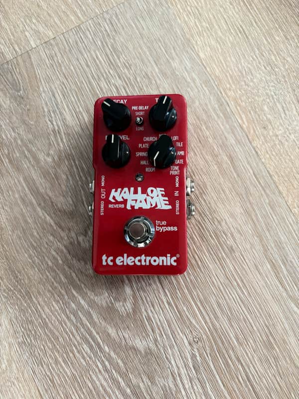 TC Electronic Hall of Fame Reverb 2011 - 2017 - Red image 1