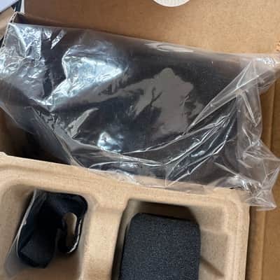 Shure SM7B Cardioid Dynamic Microphone 2001 - Present - Black image 3
