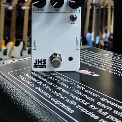 JHS 3 Series Chorus 2020 - Present - White image 2