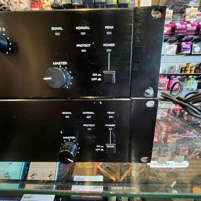 TOA M-900MK2 / P-912MK2 Mixer & Amplifier Package image 2