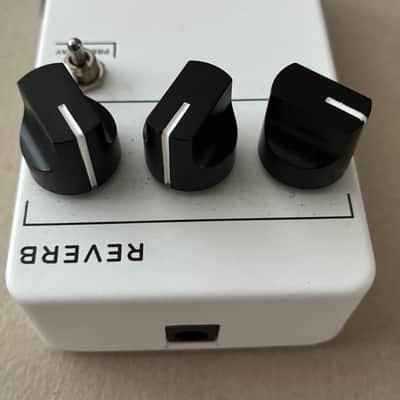 JHS 3 Series Reverb 2020 - Present - White image 4