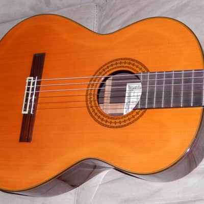 HAND MADE IN 1980 RYOJI MATSUOKA No. 60 - AMAZING RAMIREZ STYLE CLASSICAL GUITAR image 3