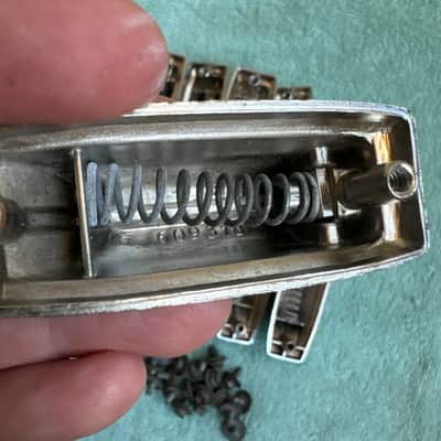 Rogers Lot of 10 Beavertail Vintage Bass Drum Lugs + Screws Springs - Lot 1 70s - Chrome image 12