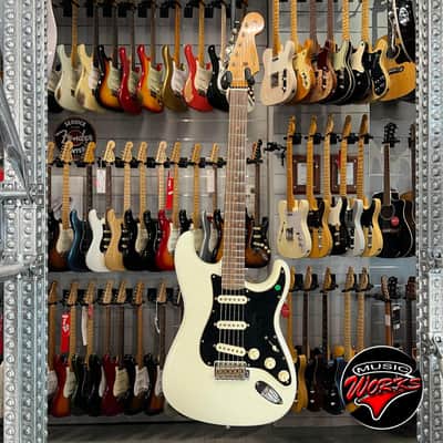 Fender   Custom Shop 62 Stratocaster Relic Antique Olympic White image 2