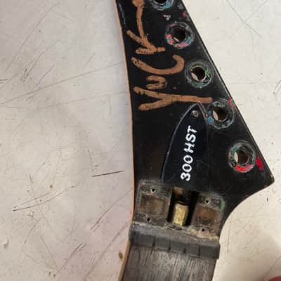 Kramer 300 HST parts project 1970,/80,s Refinish dark red image 10