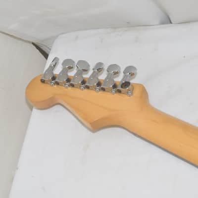 Fender Stratocaster Electric bass Electric Guitar Ref No 7747 image 14